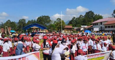 Keseruan Lomba Gerak Jalan Pelajar dan Masyarakat di Bittuang Hadirkan Nilai-Nilai Kolaboratif